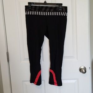 Lululemon Run Inspire Crop II 2014 Seawheeze Sz 8